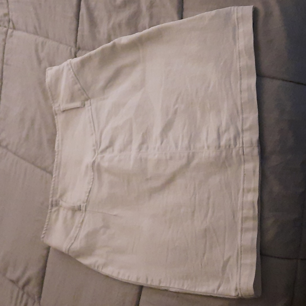 Free people off white fitted  skirt high waist zipper on side to close